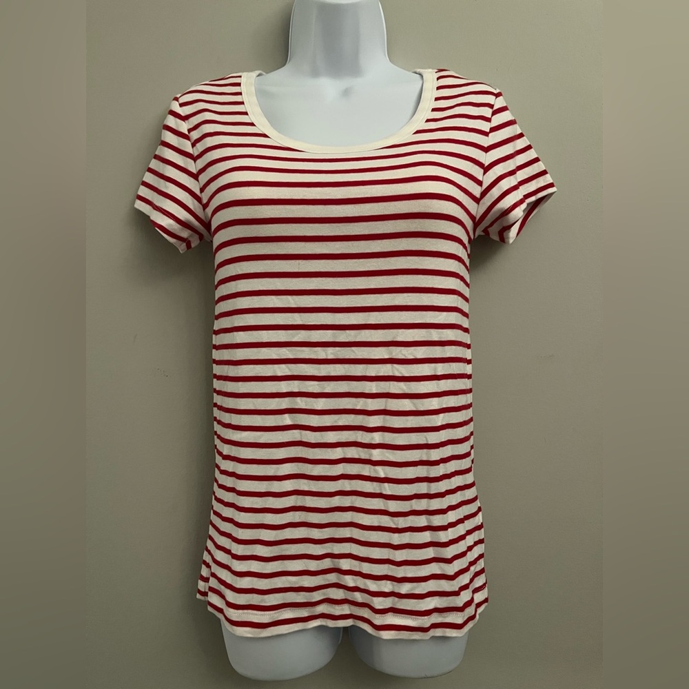 Amazon Essentials Striped Scoop Neck T-Shirt
